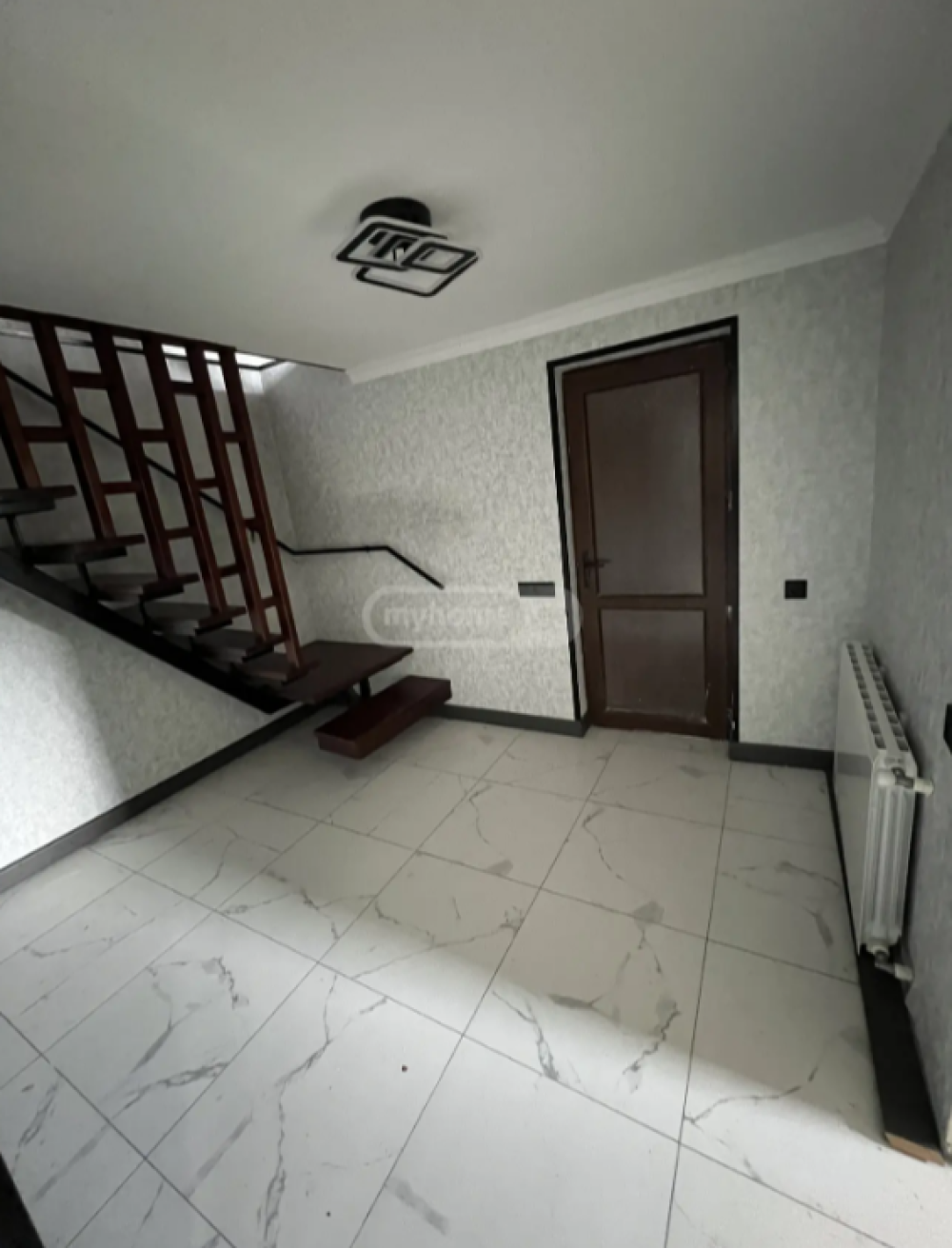 იყიდება 5 ოთახიანი აგარაკი მცხეთის მუნიციპალიტეტში